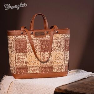 Wrangler Elegant Tan and Cream Tote